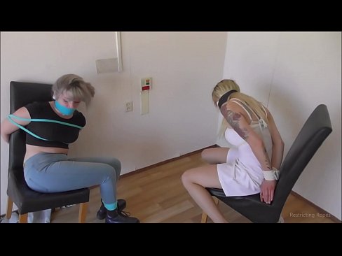 ❤️ Addicted / ceangailte agus gobáilte / cailin i bponc ❌ Porn ag porn % ga.pornochaturbate.ru% ❌️